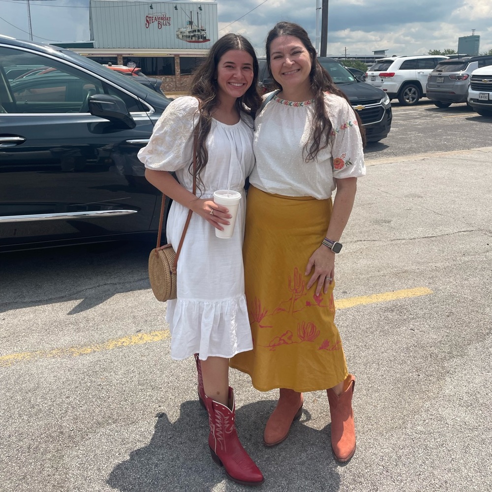 Meet your Posher, Rachel